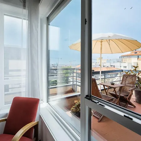 Guestready - Balcony Over Free Parking *