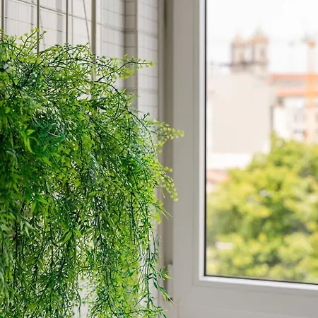 Guestready - Balcony Over Free Parking *