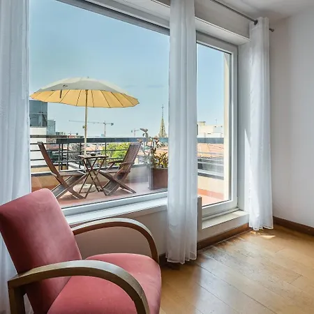 Guestready - Balcony Over Free Parking Porto